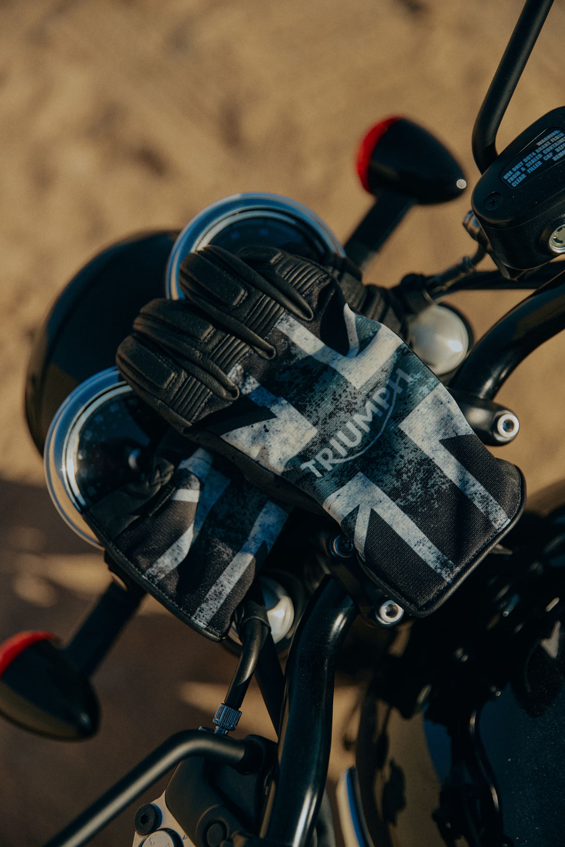 MGVS25504 lifestyle 00001_MGVS25504_CLO_2025_MODERNCLASSICS_LOCATION_AZ3I0534_xgcpgn