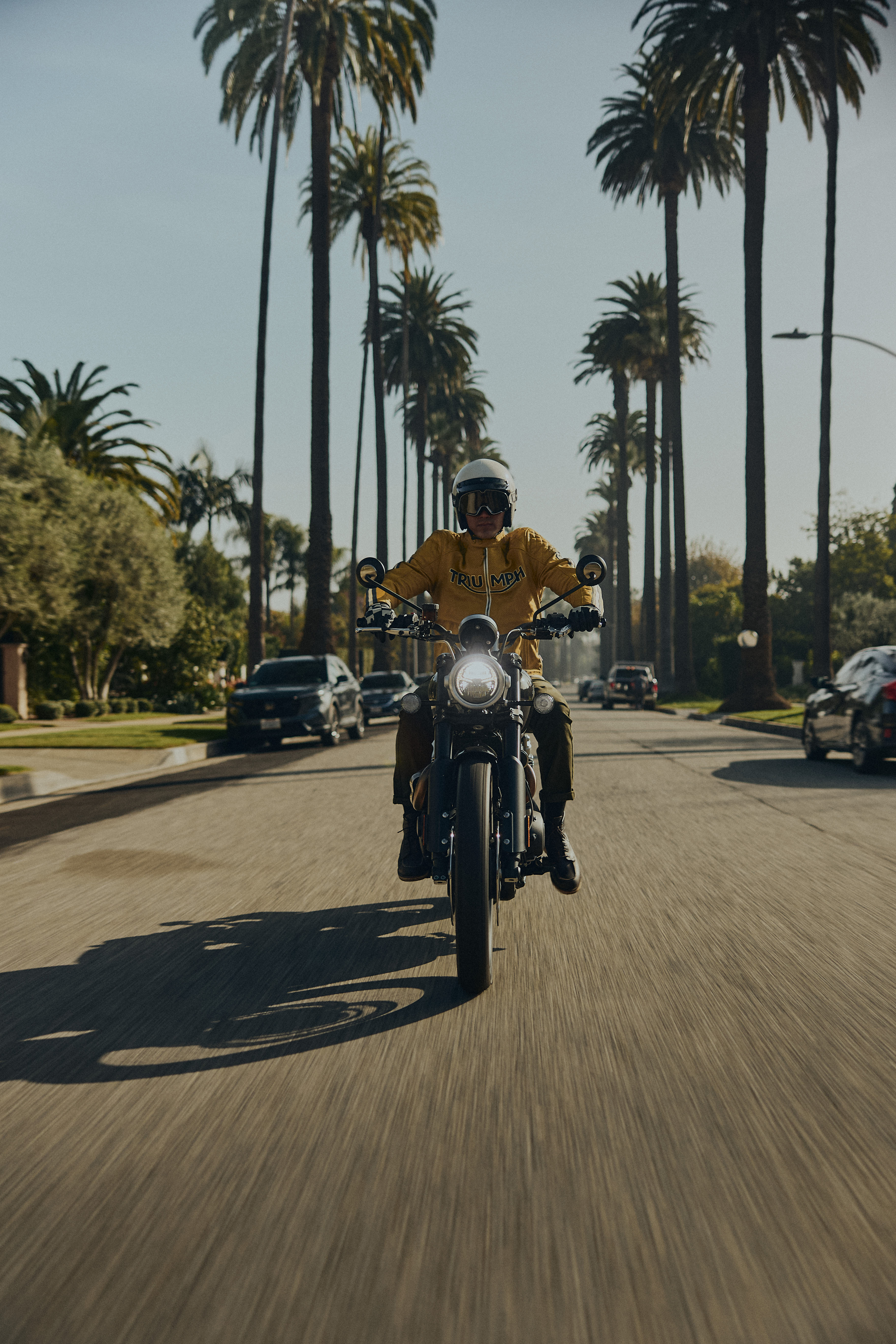 MLES24006 lifestyle 00003_MLES24006_CLO_MODERN_CLASSIC_LOCATION_2026_TriumphMotorcycles_2026Apparel_JH__U7A3501