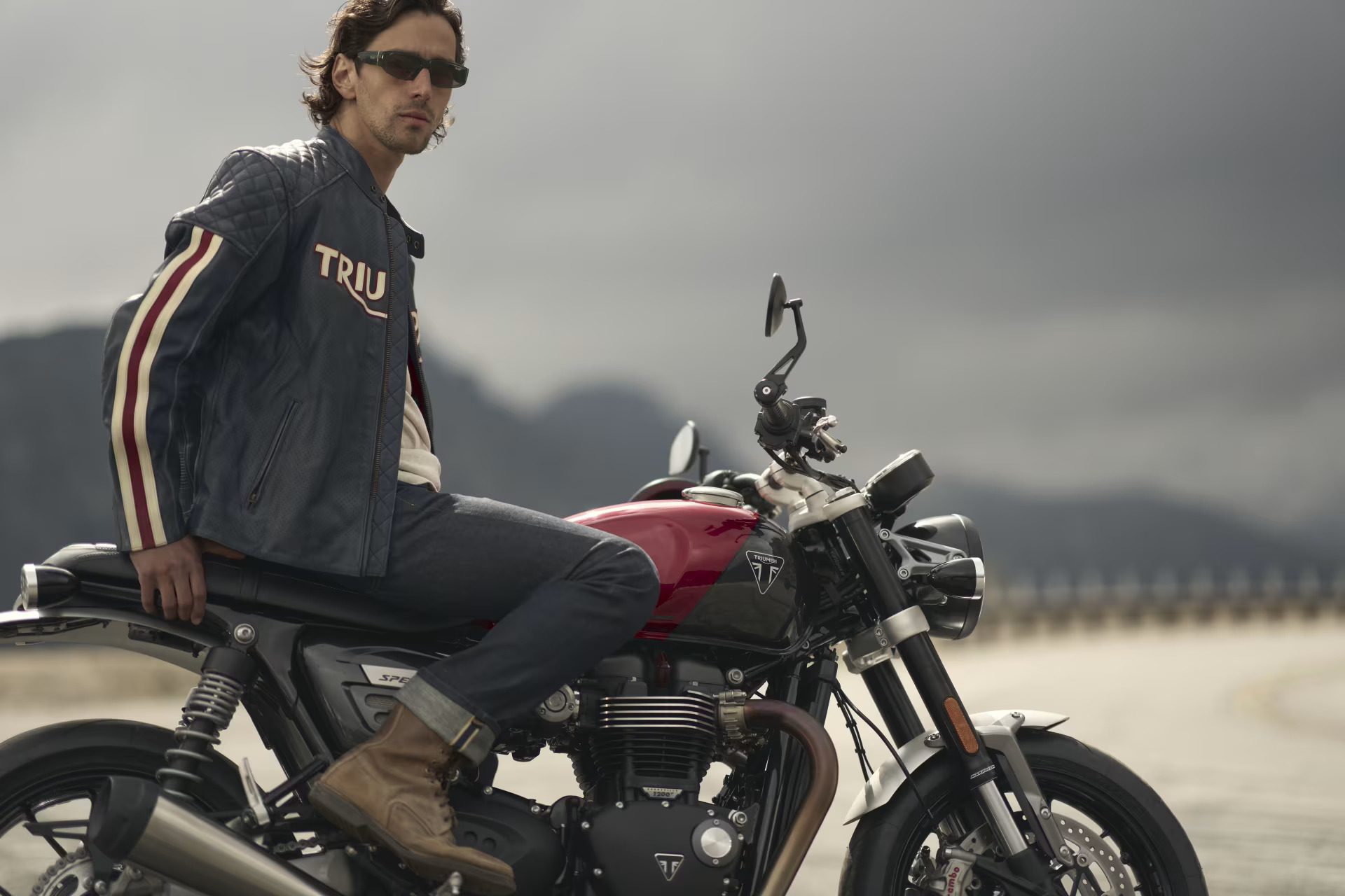 MLES24006 lifestyle 00006_SPEEDTWIN_1200_PB_LIFESTYLE_352_qyfpim