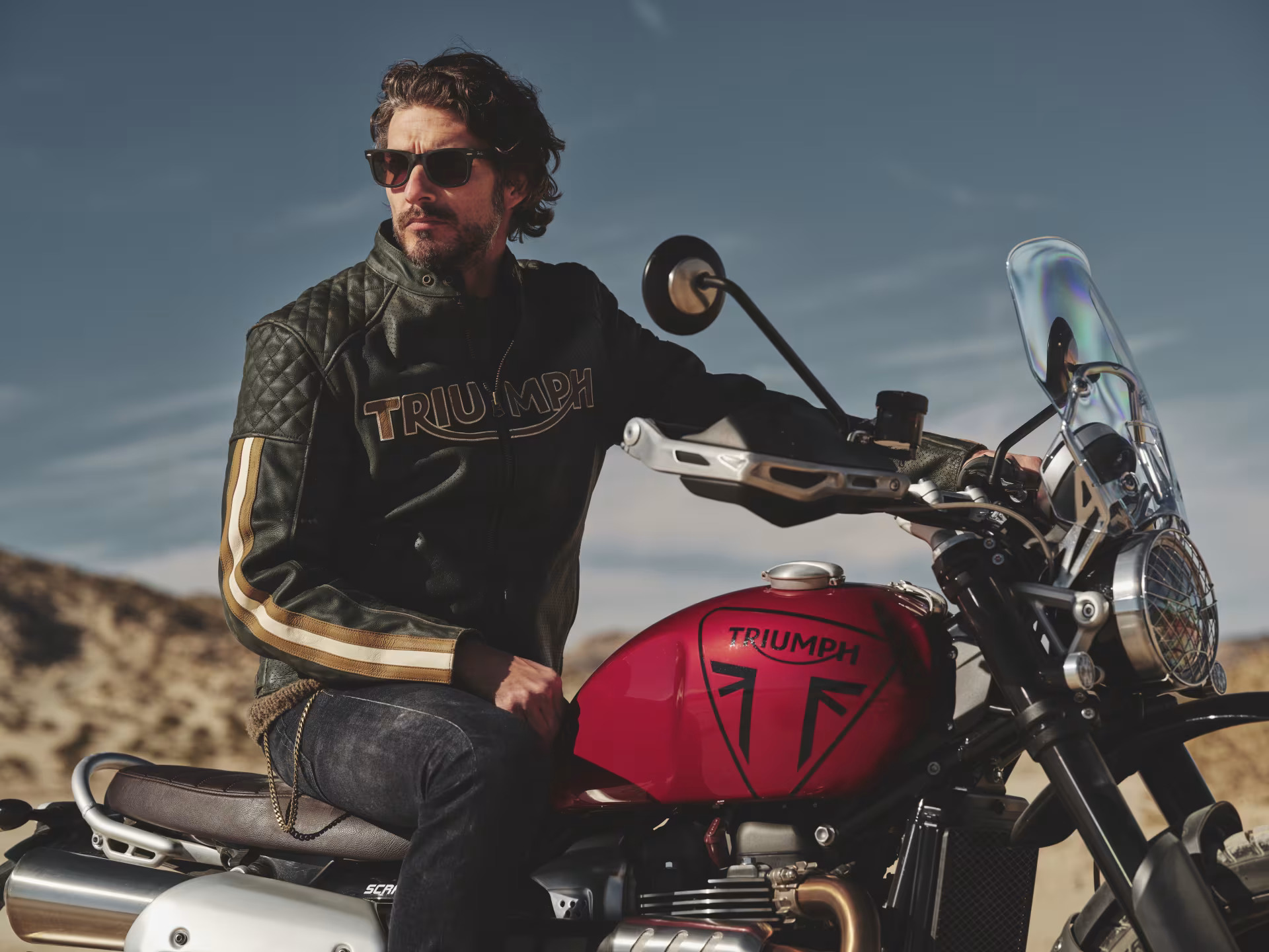 MLES24006 lifestyle 00007_MLES24006_SCRAMBLER_1200_X_MY24_4094_JP_mmmgkj