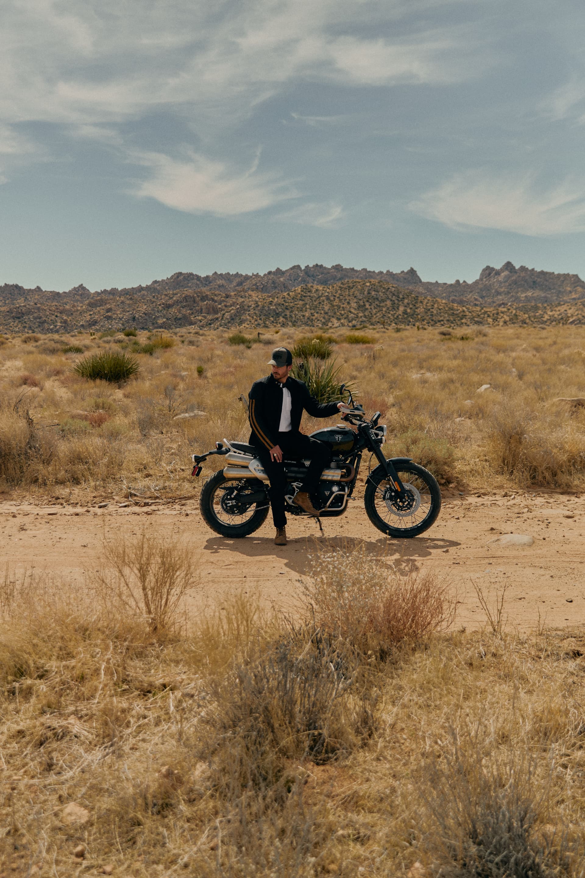 MTES25302 lifestyle 00001_MTES25302_CLO_2025_MODERNCLASSICS_LOCATION_11_07_46_AM_z3cvo4